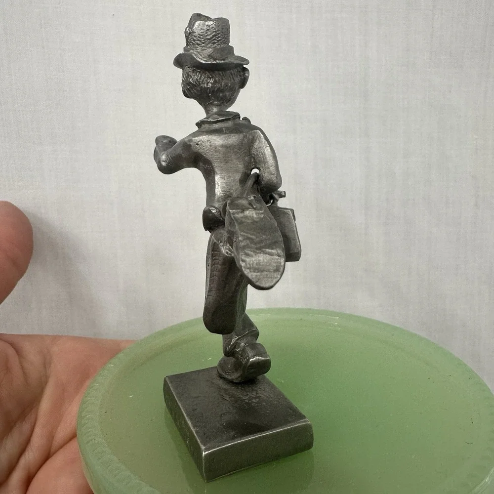 Vintage Pewter P. Davis Running Business Man Ready for Golf & Tennis‎ 1977